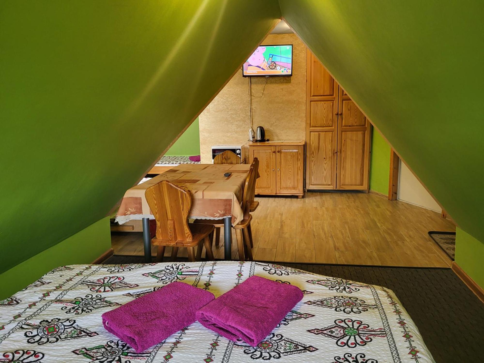 Apartamenty I Pokoje Goscinne Nowita Zakopane Oda fotoğraf