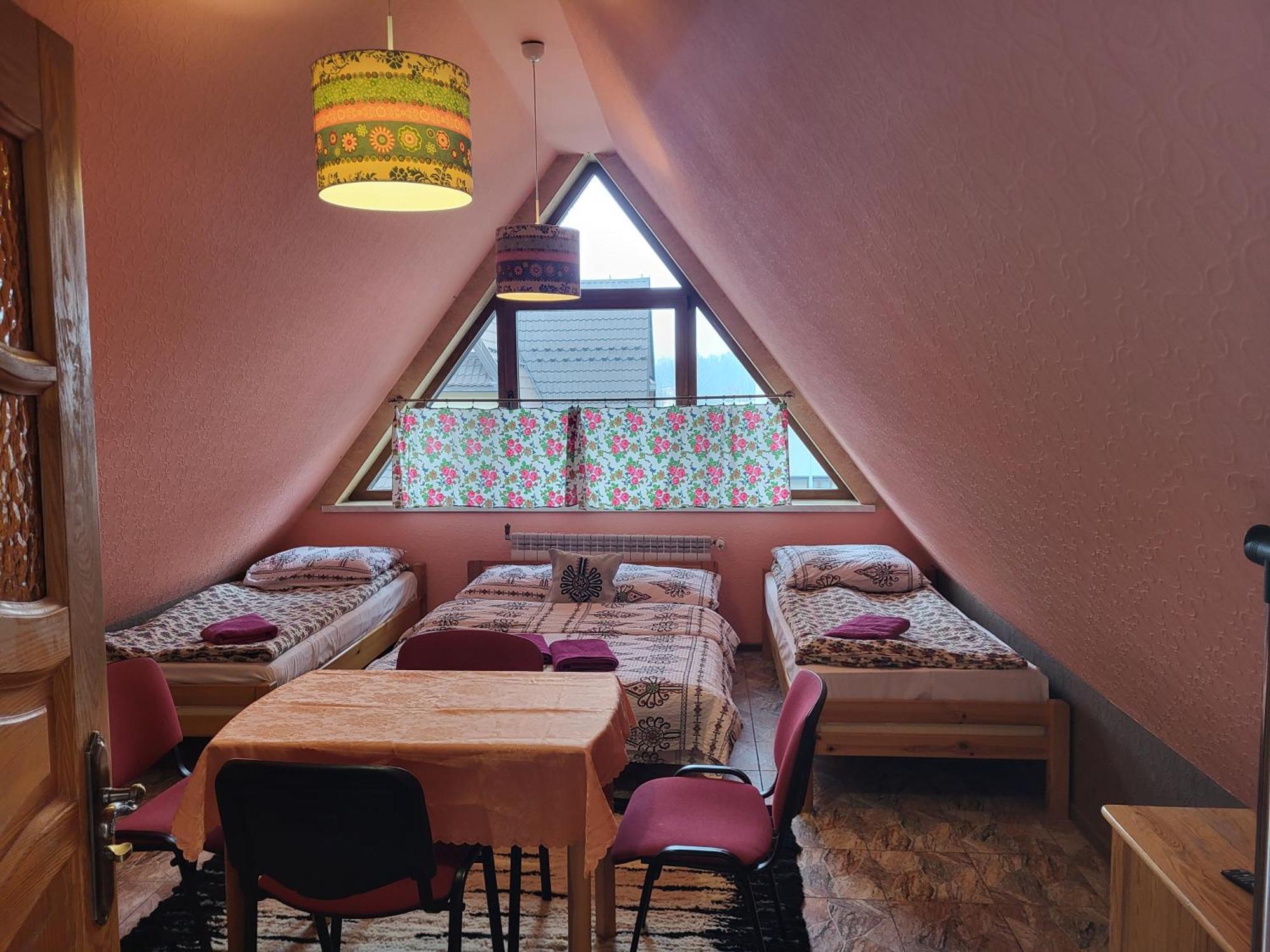 Apartamenty I Pokoje Goscinne Nowita Zakopane Oda fotoğraf