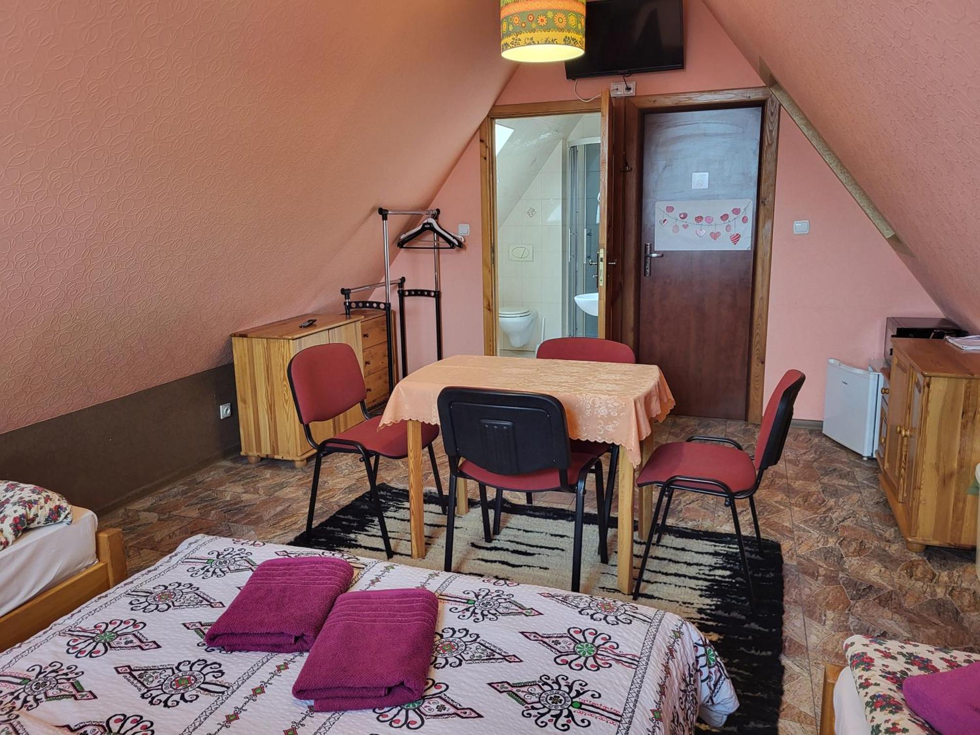 Apartamenty I Pokoje Goscinne Nowita Zakopane Oda fotoğraf